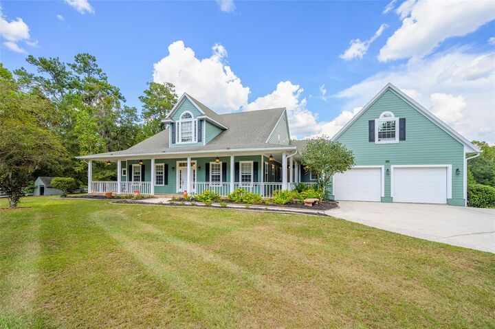 Property Photo:  1463 NW 104th Drive  FL 32606 