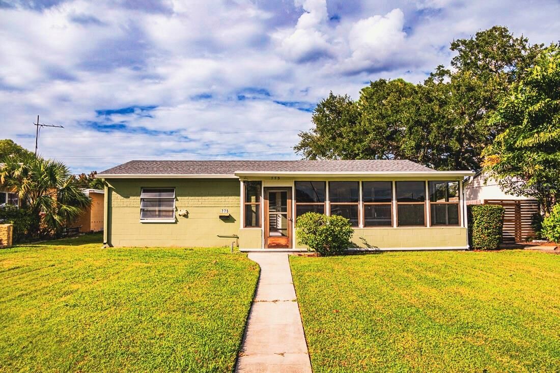 Property Photo:  775 40th Avenue NE  FL 33703 