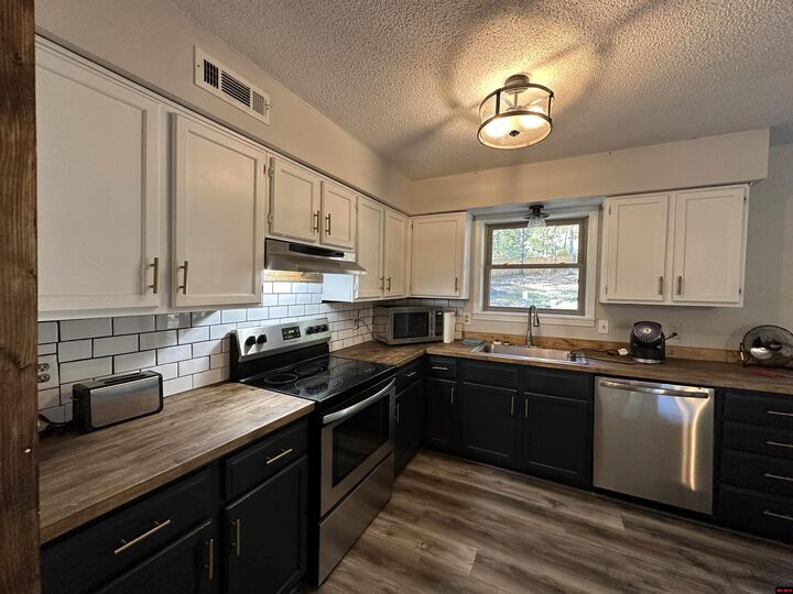 Property Photo: 4822 Creel Road AR 72601