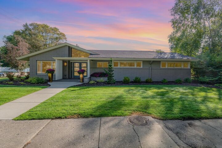 526 Green Avenue  Bay City MI 48708 photo