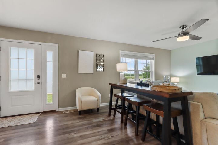 Property Photo: 1631 Smith Ln 53115