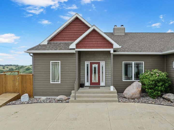 1320 37th Ave  Minot ND 58701 photo