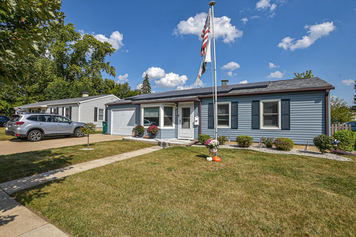 Property Photo:  613 Jordan Avenue  IL 60446 
