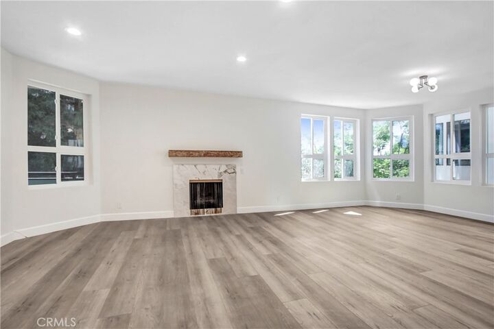 Property Photo:  1277 S Beverly Glen Boulevard 303  CA 90024 