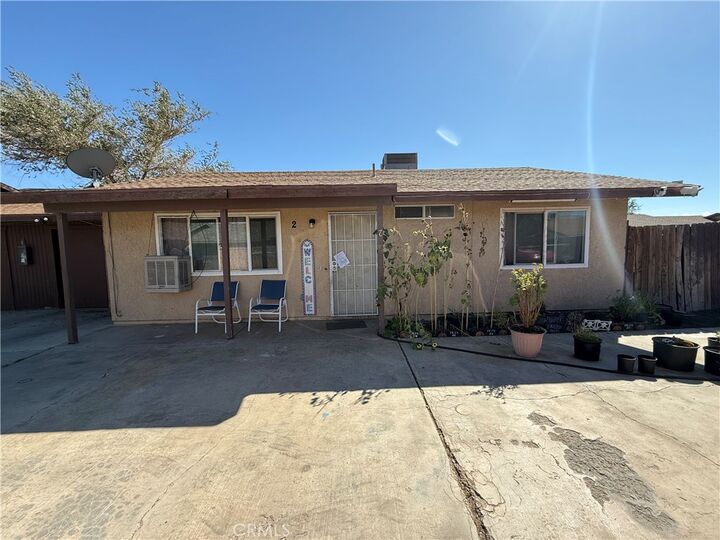Property Photo: 18610 Casaba Rd CA 92301