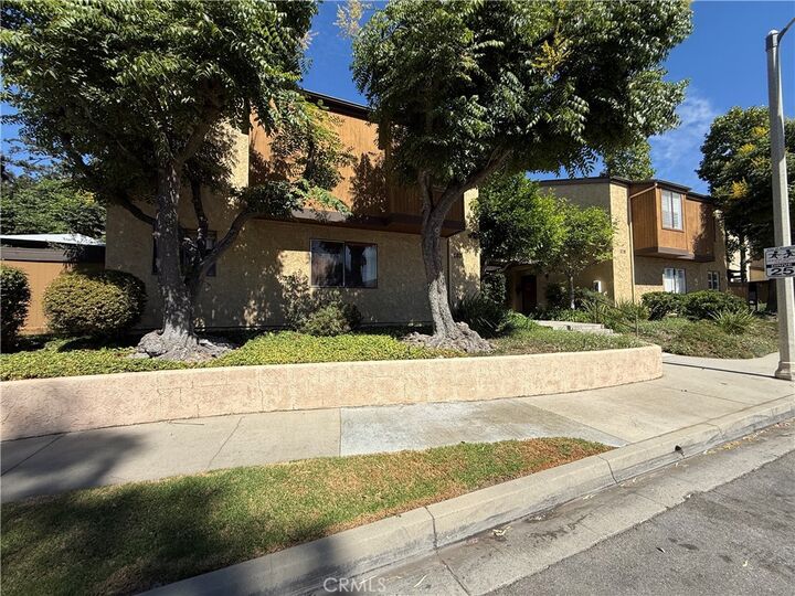 267 Linwood Avenue G  Monrovia CA 91016 photo