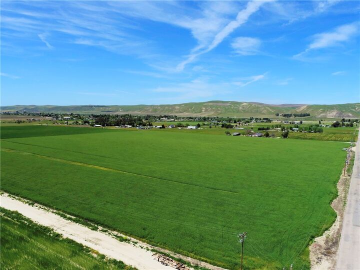 Property Photo: 33 San Juan Road CA 93461