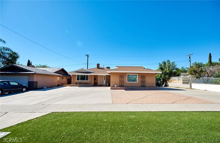 6934 Rogers Lane  San Bernardino CA 92404 photo