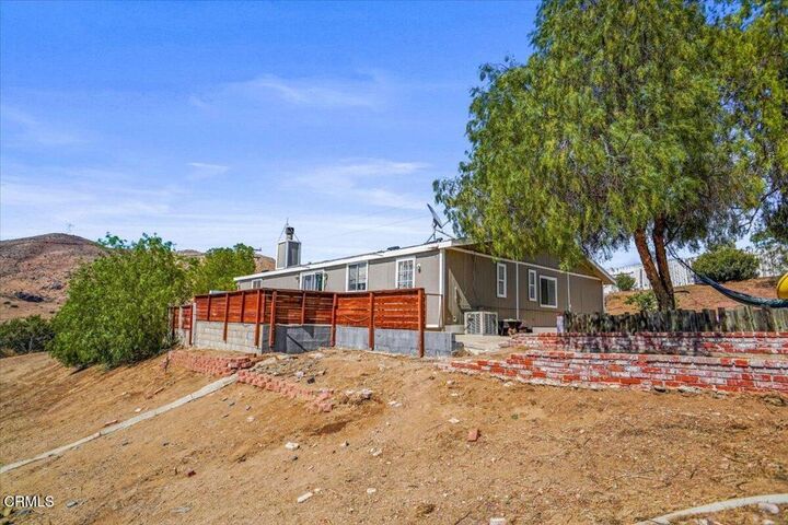 Property Photo:  510 E Soledad Road  CA 93510 
