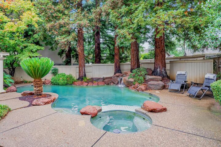 Property Photo:  2074 Gray Eagle Court  CA 95670 