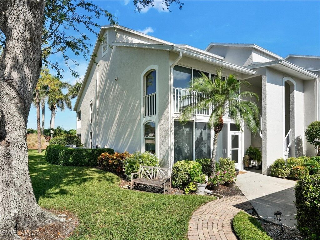 Property Photo:  457 Country Hollow Court A201  FL 34104 