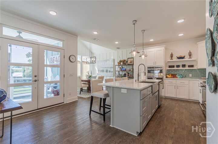 Property Photo:  716 Jones Avenue  GA 31328 