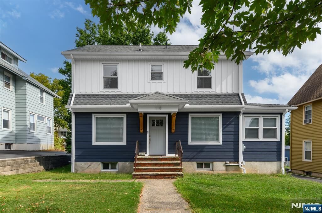 Property Photo:  118 Washington Avenue  NJ 07070 