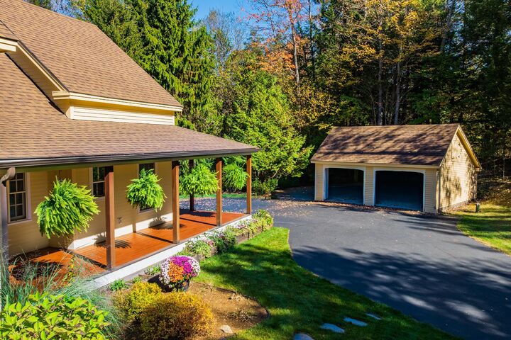 Property Photo: 7 Mulherrin Farm Road NH 03755