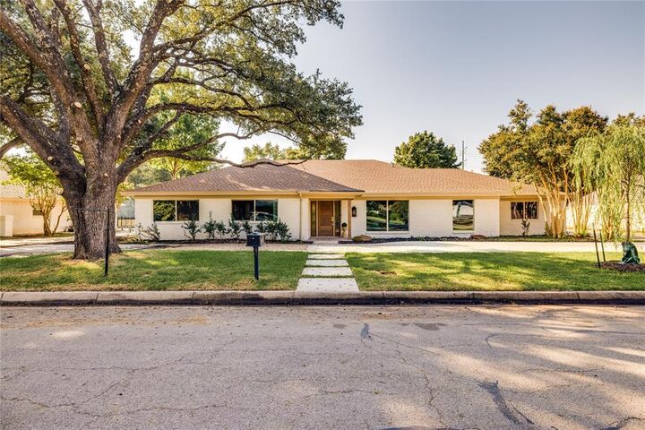 7017 Serrano Drive  Fort Worth TX 76126 photo