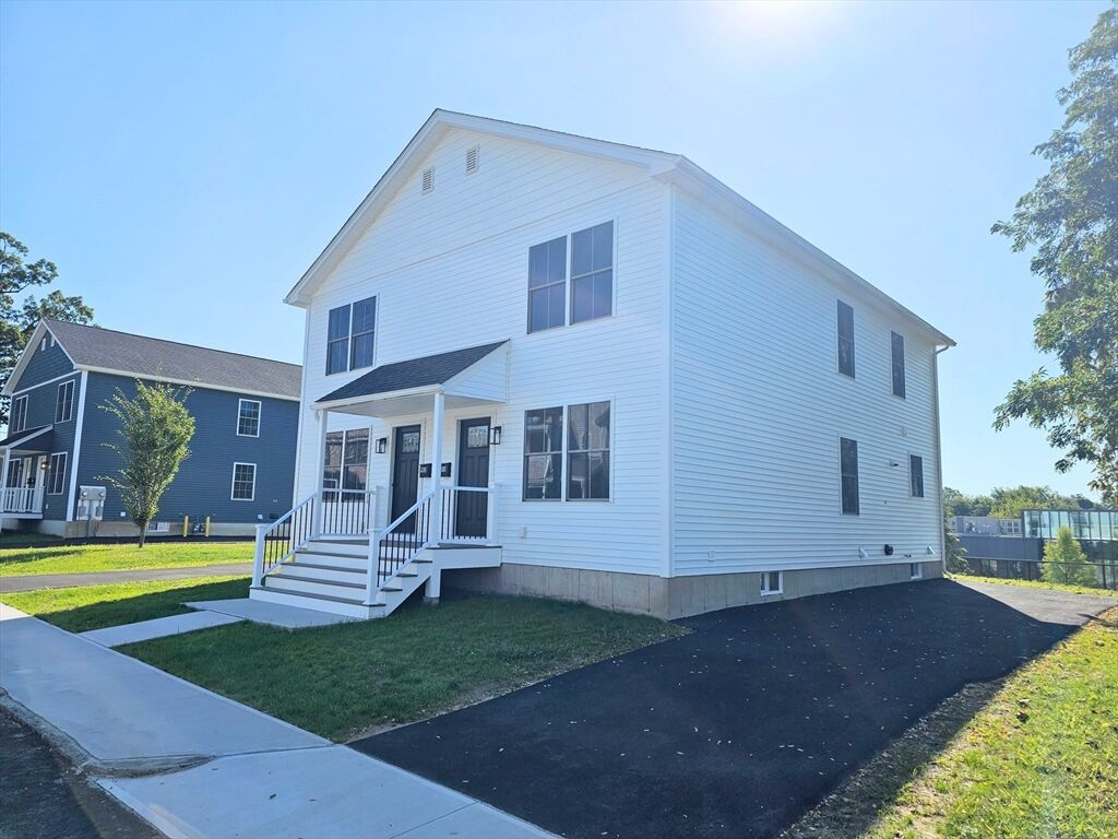 Property Photo:  91-93 Melrose 1 And 2  MA 01109 