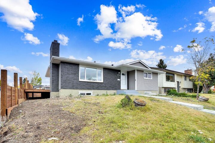 Property Photo: 6336 Pineridge Road NE AB T1Y 1M5