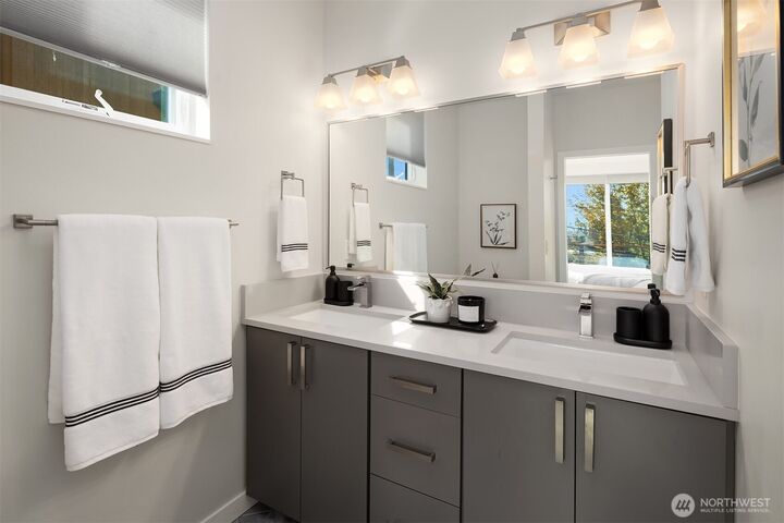Property Photo:  3300 NE 65th Street 211  WA 98115 