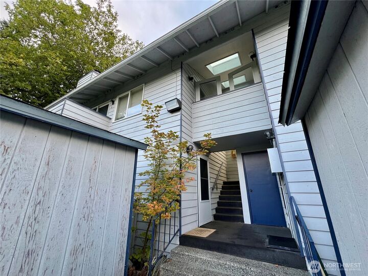 Property Photo:  12719 NE 144th Street 151C  WA 98034 