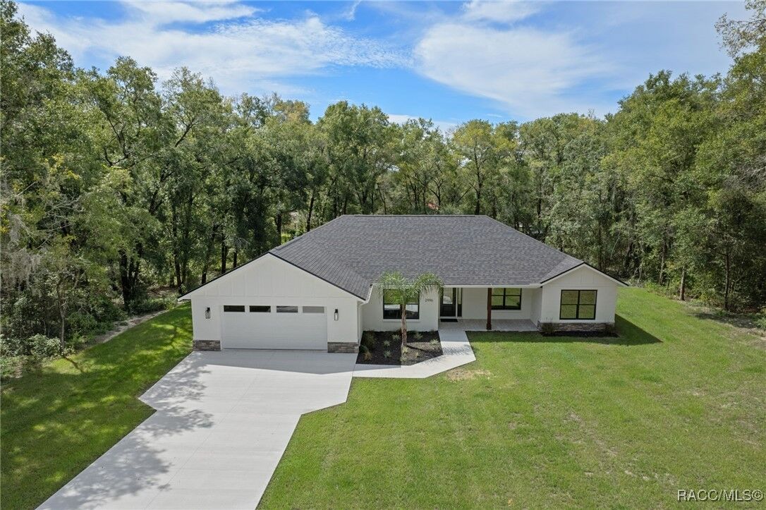 Property Photo:  2996 E Angelina Street  FL 34453 