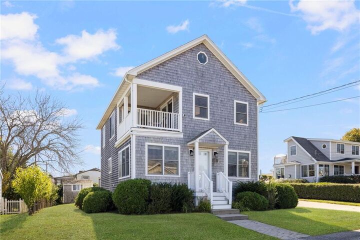 Property Photo:  8 Knowles Way  RI 02882 