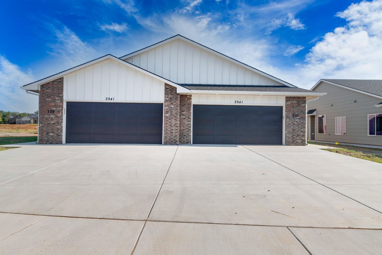 Property Photo: 2933 S Maize Ct KS 67215