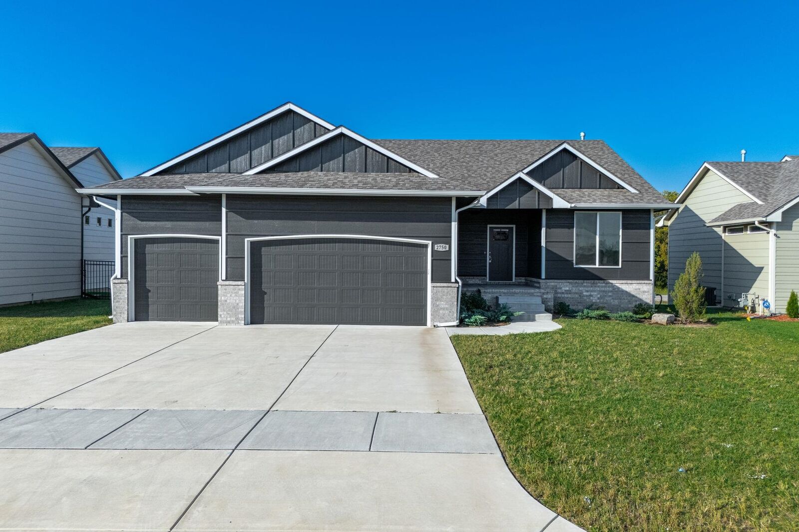 Property Photo:  2750 E Ironstone St  KS 67219 