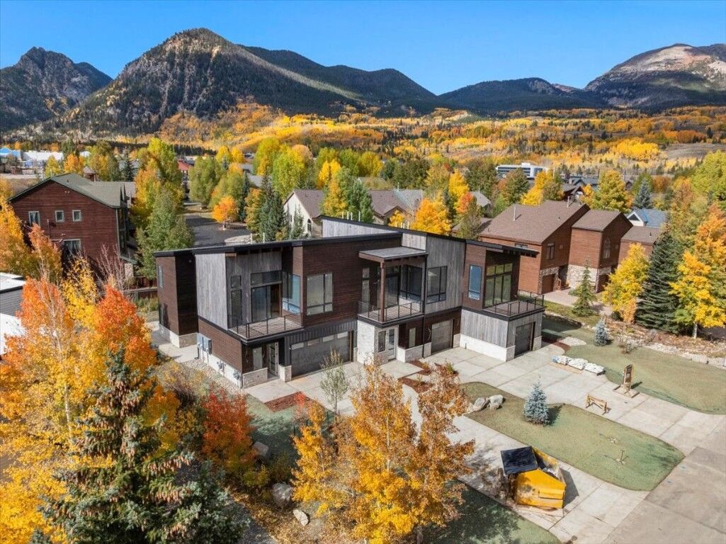 Property Photo:  909 Lakepoint Circle A  CO 80443 