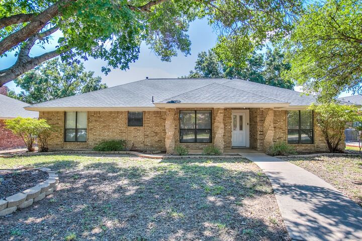 Property Photo: 3429 Cedarhill Dr TX 76904