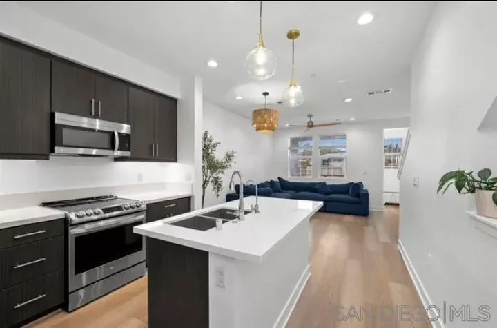 Property Photo: 7641 University 7641 University Ave 105 CA 91942