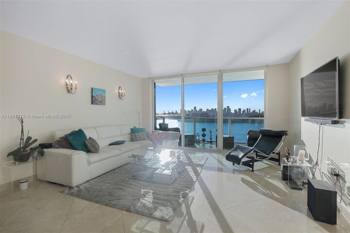 Property Photo:  650 West Ave 1407  FL 33139 
