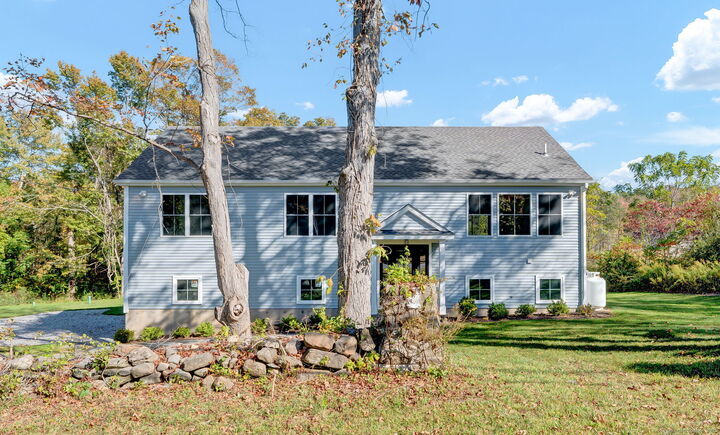 184 Riggs Street  Oxford CT 06478 photo