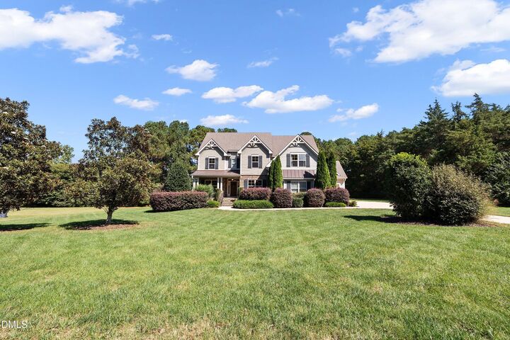 Property Photo: 690 Hawthorne Place NC 27522