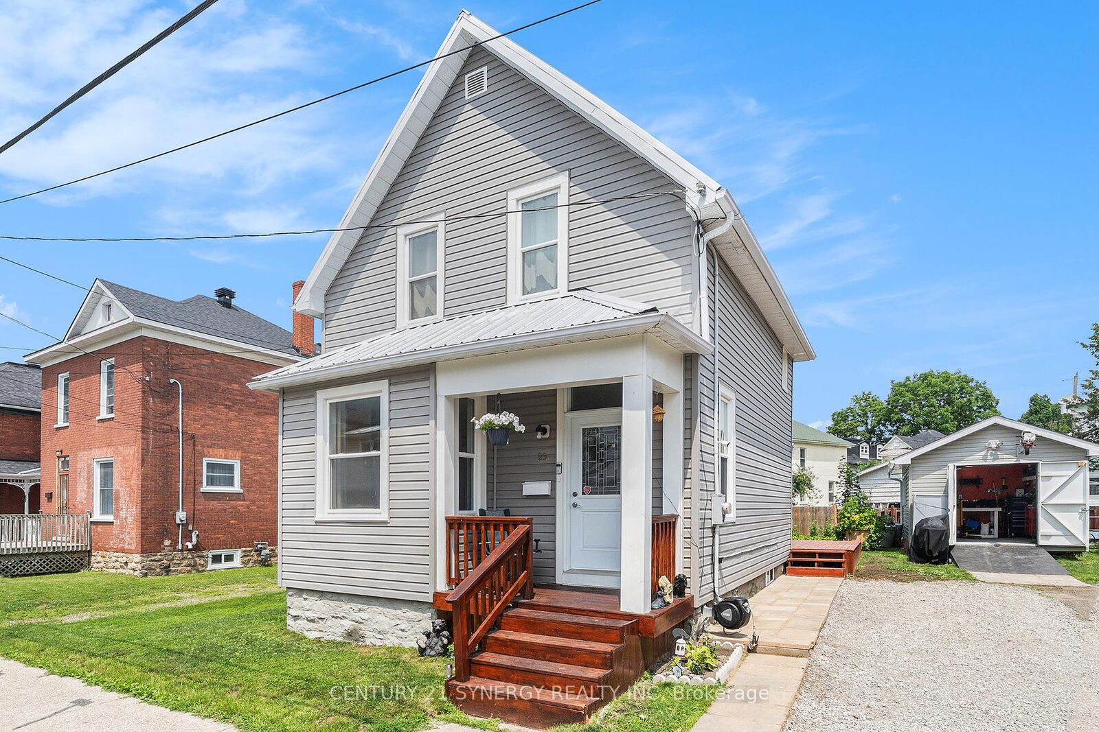 Photo de la propriété: 25 Kensington Avenue ON K7A 2K6