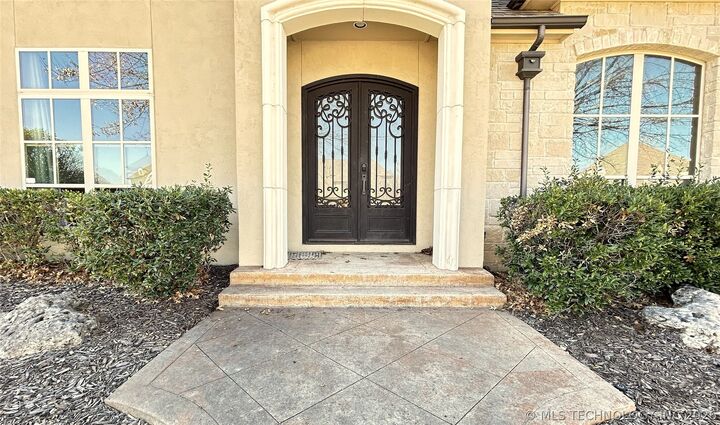 Property Photo:  10848 S 95th  OK 74133 