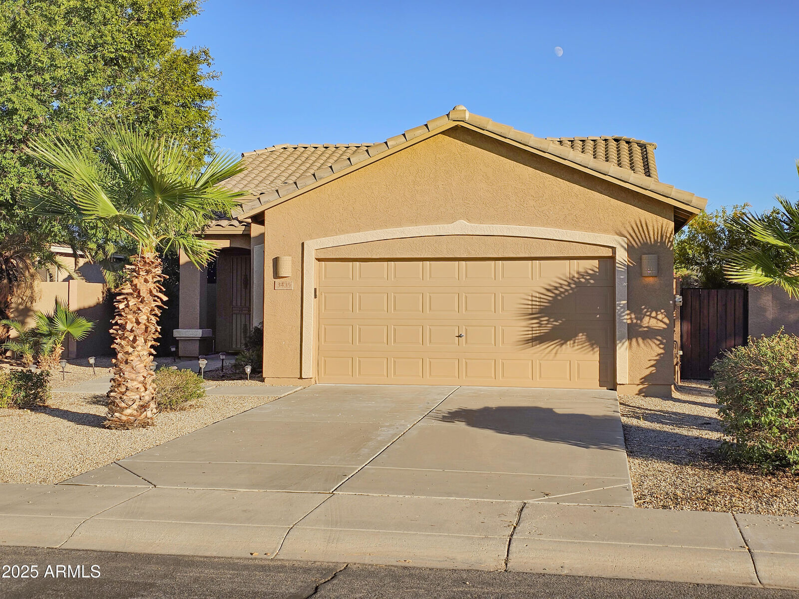 Property Photo: 3435 E Dennisport Avenue AZ 85295