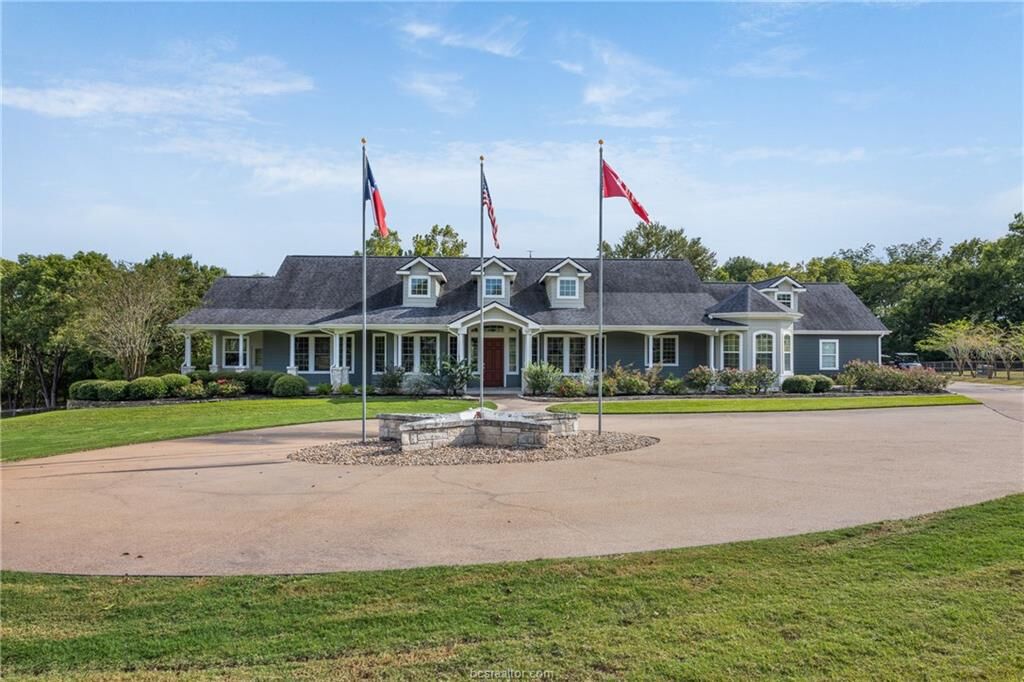 Property Photo:  9280 Meadow Creek Drive  TX 77426 