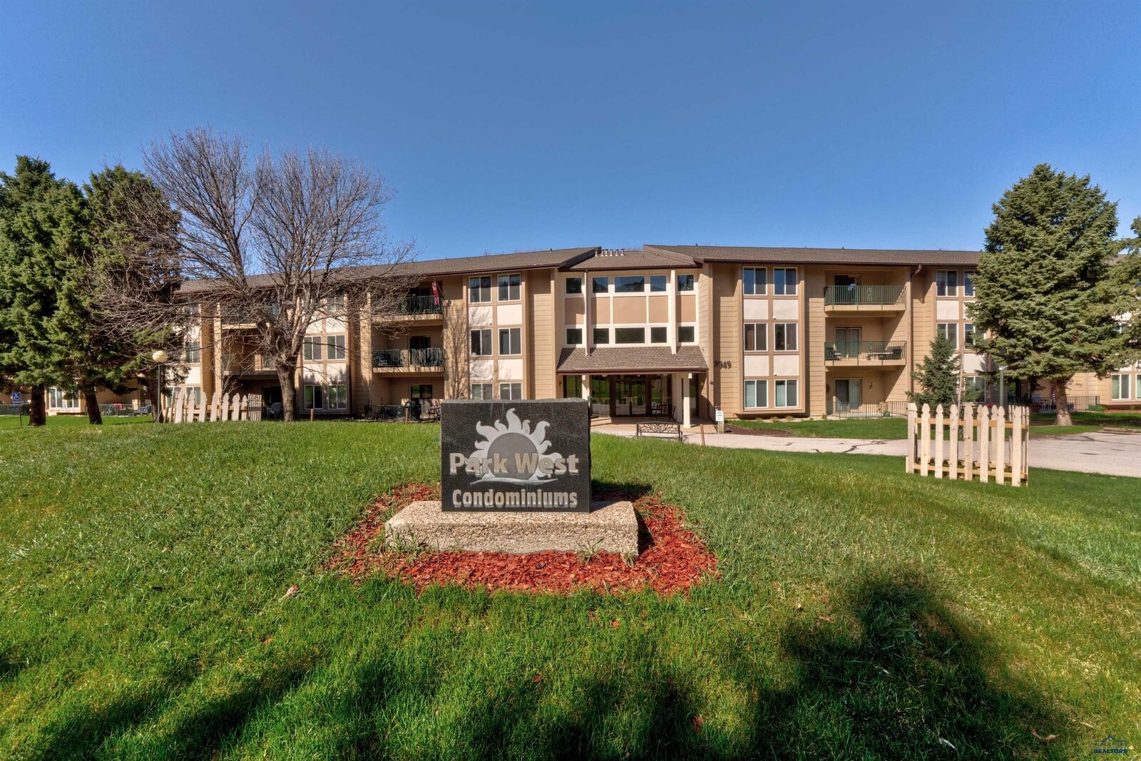 Property Photo: 3954 Fairway Hills Dr SD 57702