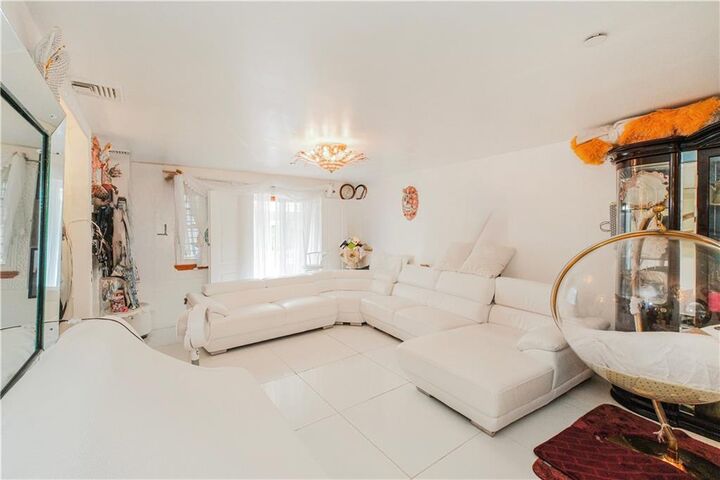 Property Photo:  339 Avenue P 2A  NY 11204 