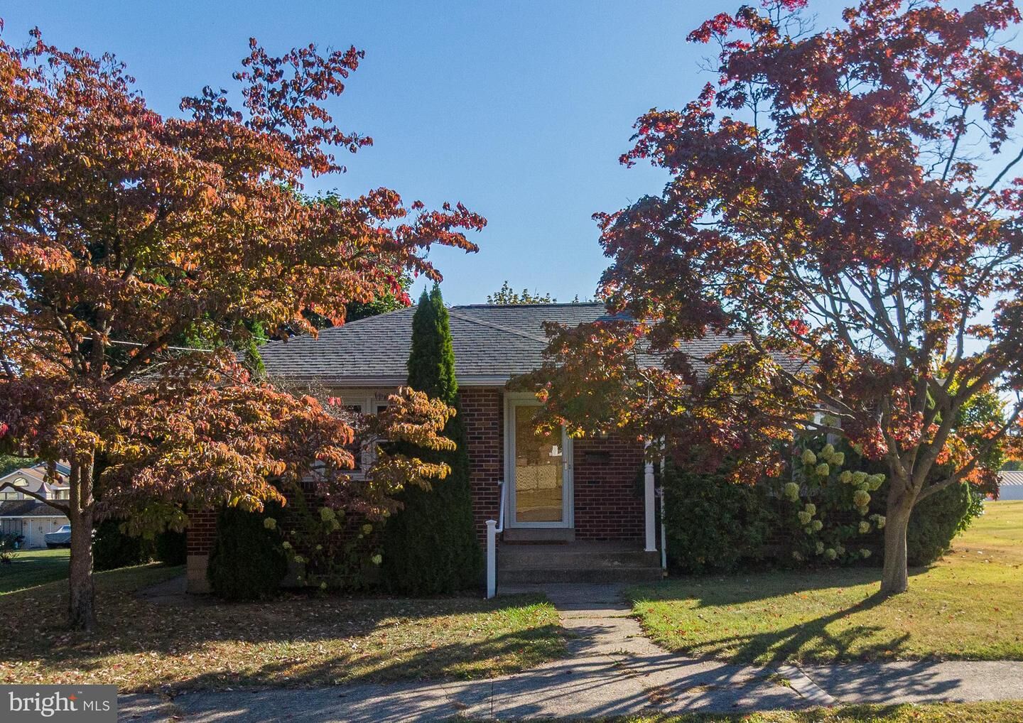 Property Photo: 709 N 4th Street PA 19526
