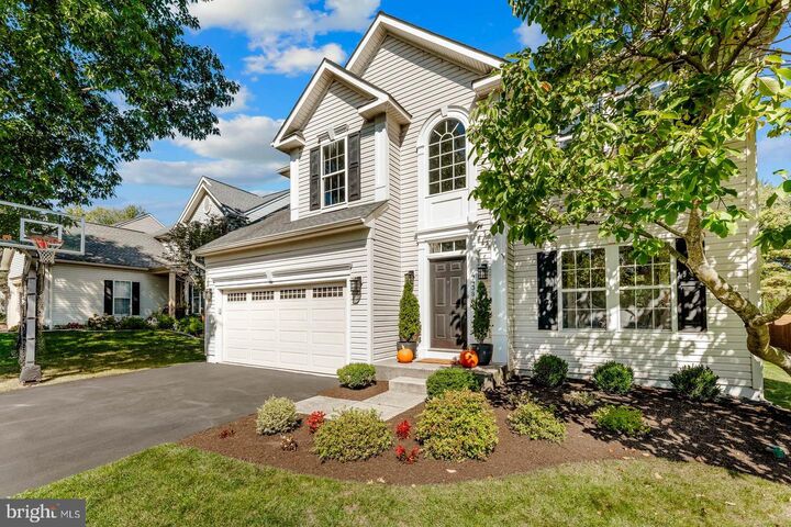 4438 Summer Meadow Drive  Doylestown PA 18902 photo