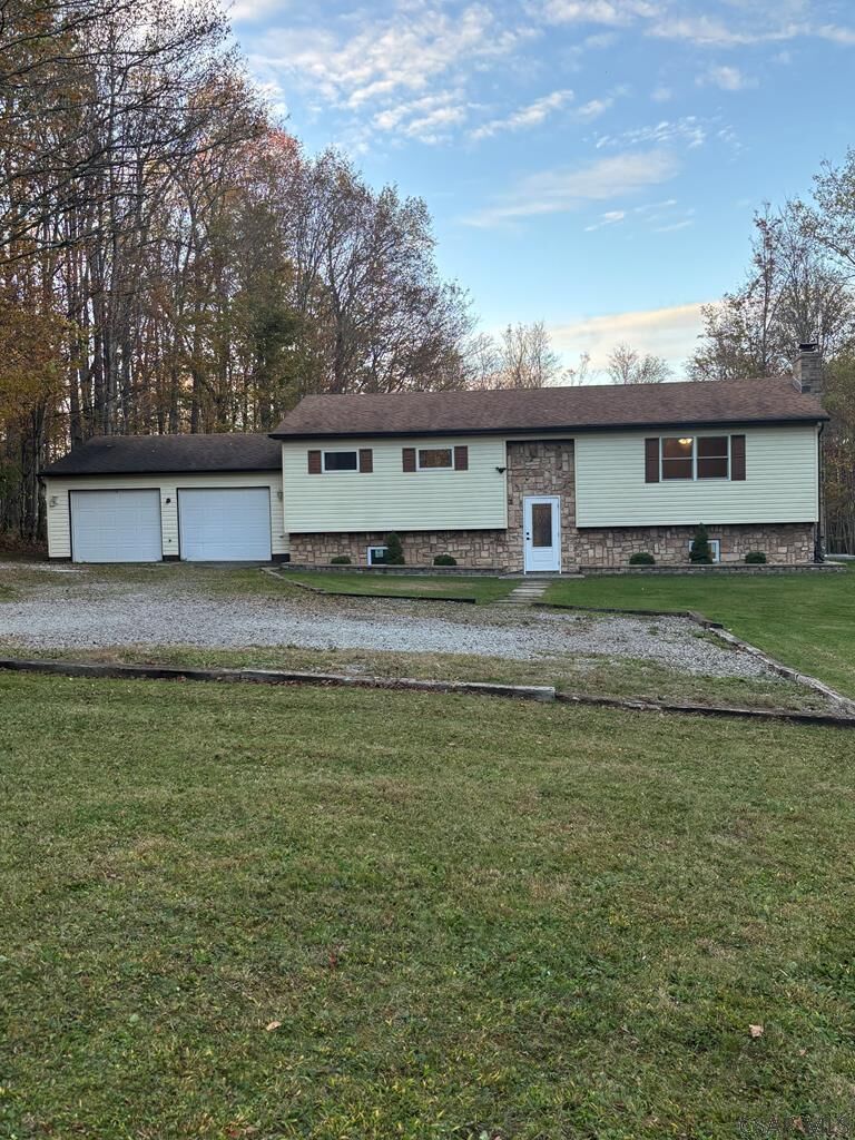 Property Photo:  548 Louella Dr.  PA 15963