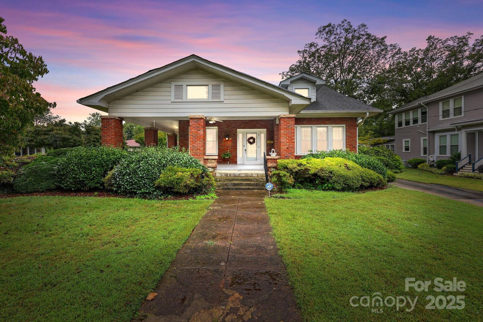Property Photo:  207 Maupin Avenue  NC 28144
