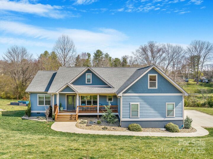 Property Photo: 223 Reilly Drive NC 28748