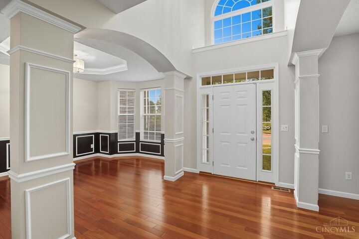 Property Photo: 5617 Creekside Meadows Drive OH 45011