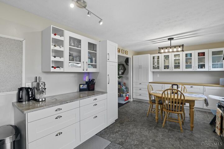 Property Photo: 1119 Oldwick Drive OH 45215