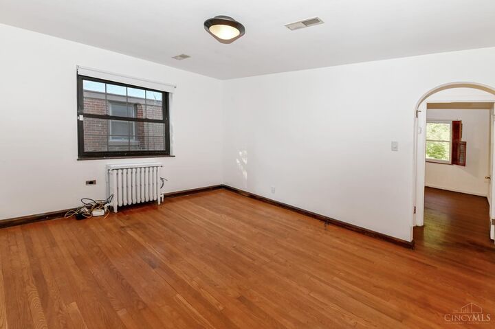 Property Photo: 3790 Grovedale Place OH 45208