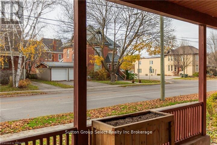 Property Photo:  60 Wellington Street North  ON N4S 6P5