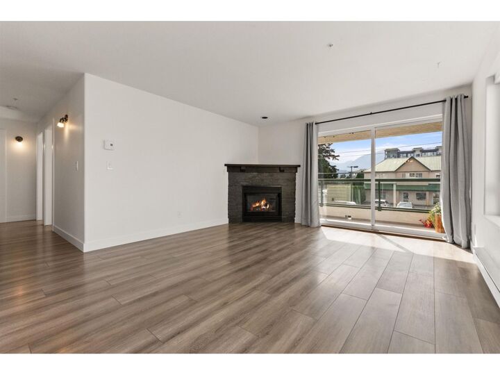 7415 Shaw Avenue 201  Chilliwack BC V2R 3C1 photo