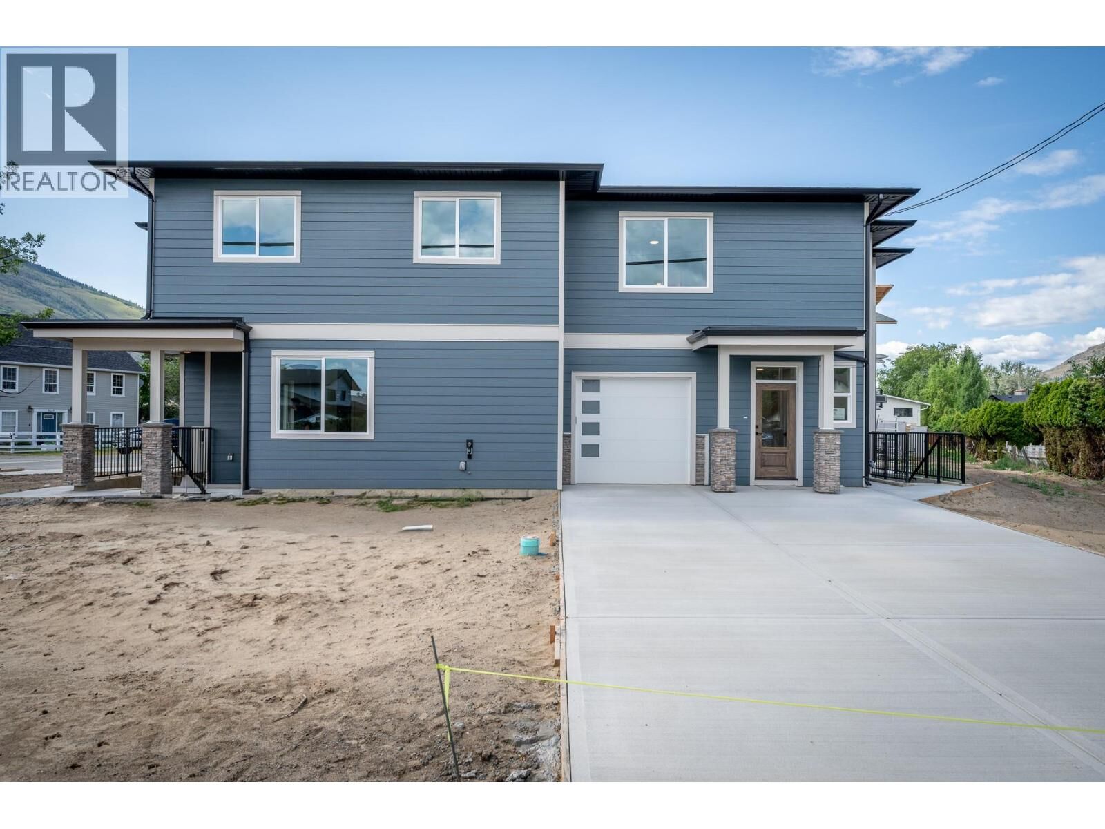 Photo de la propriété:  723 Lyne Road  BC V2B 6Z7 